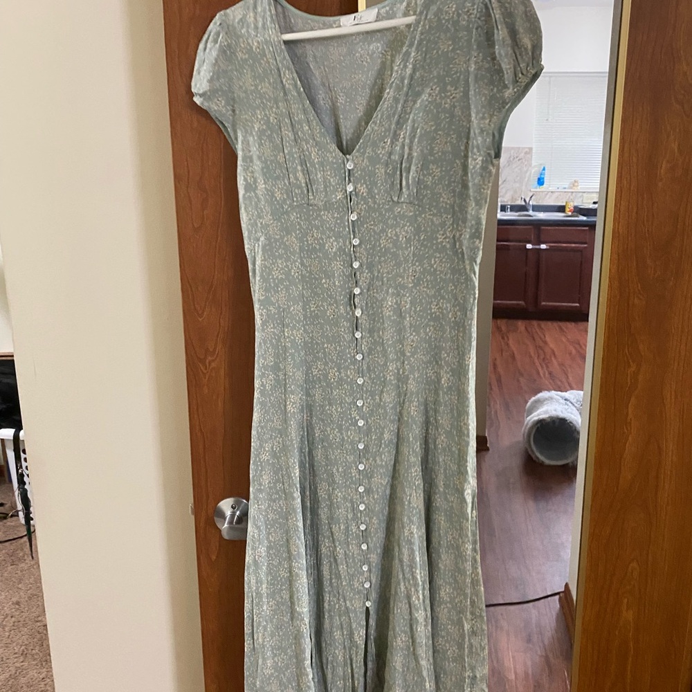 Button-Front Sage Floral Midi Dress